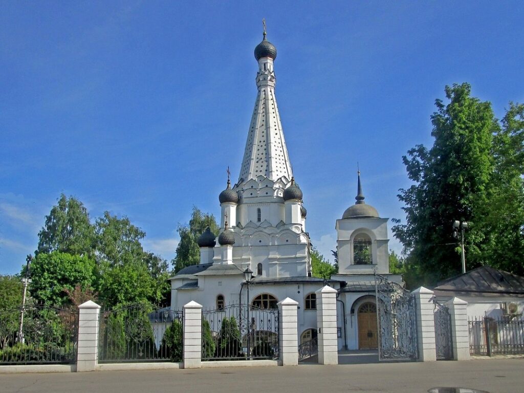 Храм Покрова Пресвятой Богородицы в Медведкове